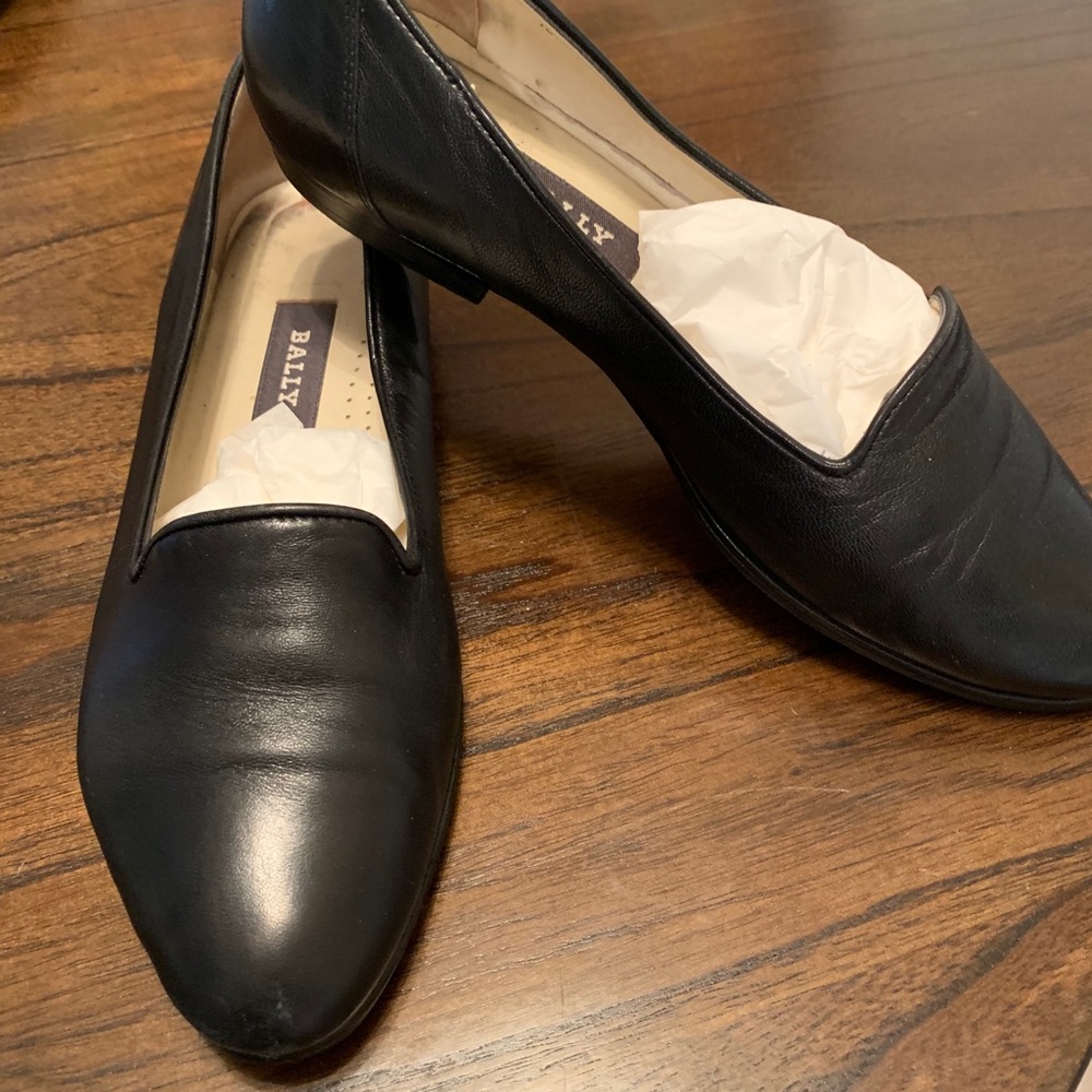 Black flats